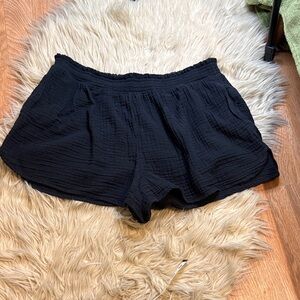 Aerie Black pull on Women's Shorts